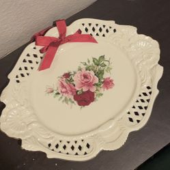 Antique Formalities Ceramic Flower Tray Wall Decor