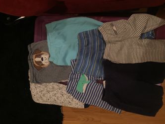7 pairs of sweat pants size 3-6 months