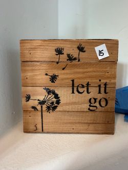 Rustic Wood Pallet Sign – Let It Go