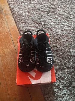 Sneaker S