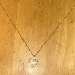 Mom name necklace