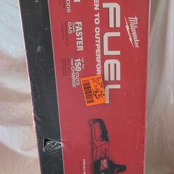 MILWAUKEE M18 FUEL 16in Brushless Chainsaw  Tool Only 
