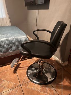 Barber chair