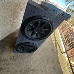 2(12) kicker comp subwoofer speakers & cerwin vega 2000.1D Amp. 
