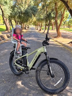 2026 Aventon Aventure 3 Electric Bike + Thule Child Seat – Only 240 Miles!