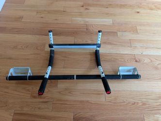 Pull up bar