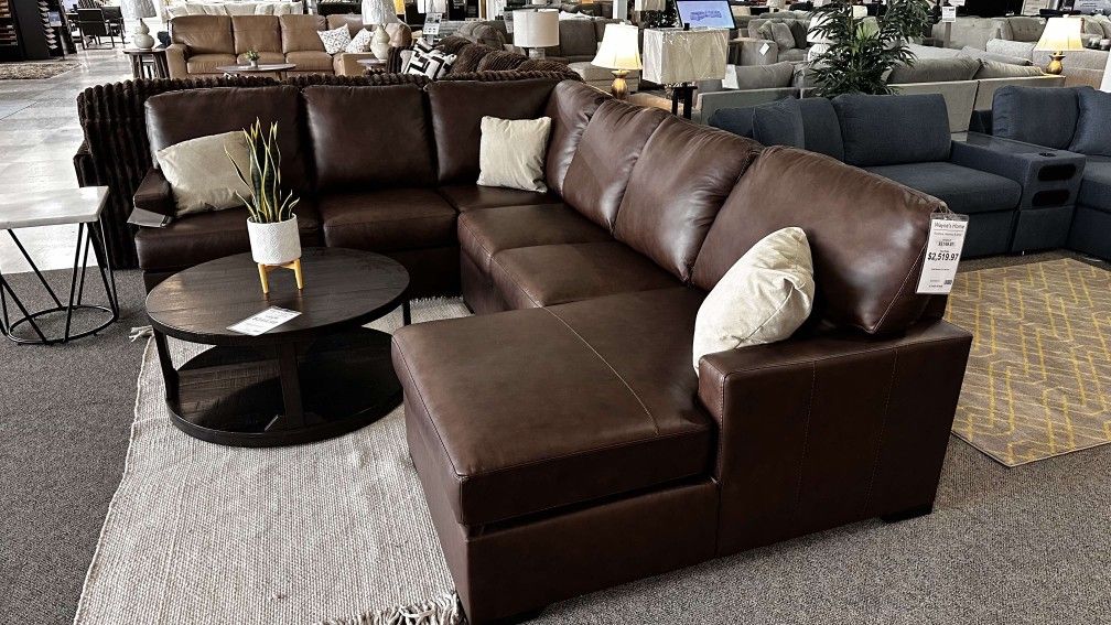 AP🎉 Leather Brown Sectional Couch With Chaise // Financing & Delivery