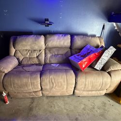 Couch/recliner