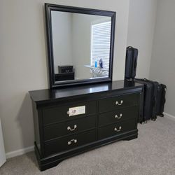 
NEW QUEEN SLEIGH BEDROOM  4-PIECE SET BY HOME ELEGANCE
 