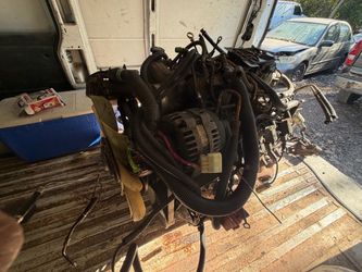 Vortec 5.3 V8 Engine and Transmission 2WD