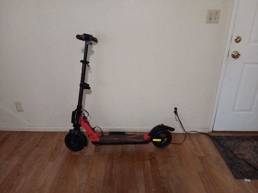 Used Zoom Stryder Ex Electric Scooter