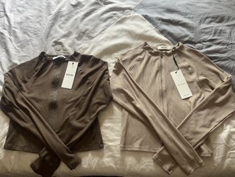 BodyGo LA Zip-Front Rib Knit Shirts