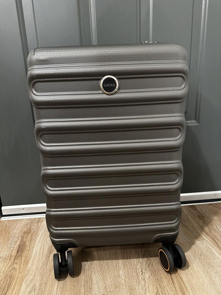 Lucas Luggage Hard Shell Carry On