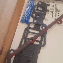 Felpro Intake Gaskets  Corvette 350 See Pics.  35th Ave And McDowell Phx 