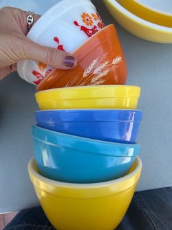 Pyrex bowls 401s