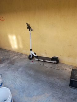 Schwinn electric scooter
