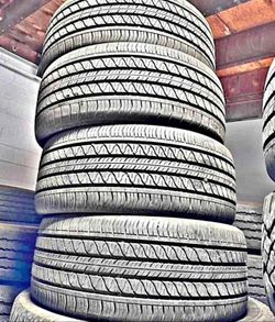 255/45/19 Continetal vendo un set de llantas usadas excelente condiciones de vida las 4 ✅🤩I am selling a set of used tires, all 4 in excellent living