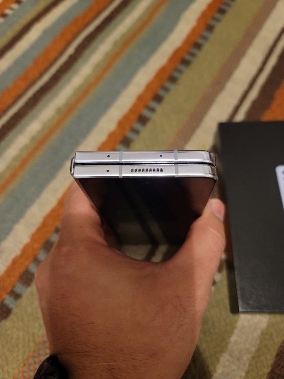 Samsung Fold Z 5 Tmobile 512 Gb (Icy Blue) Read Description. for Sale