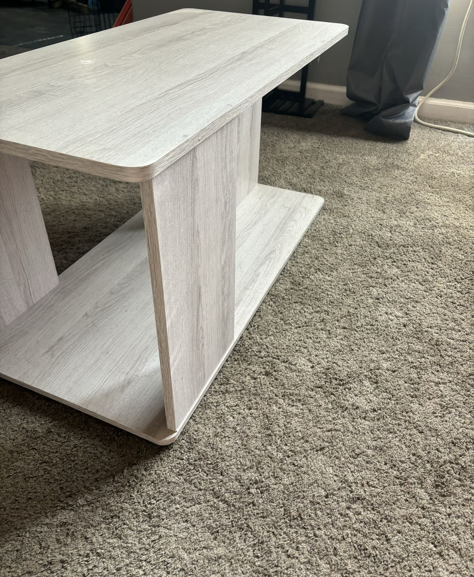 Table / Coffee Table