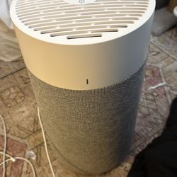 Blueair 411i Max SmartAir Purifier (Brand New)