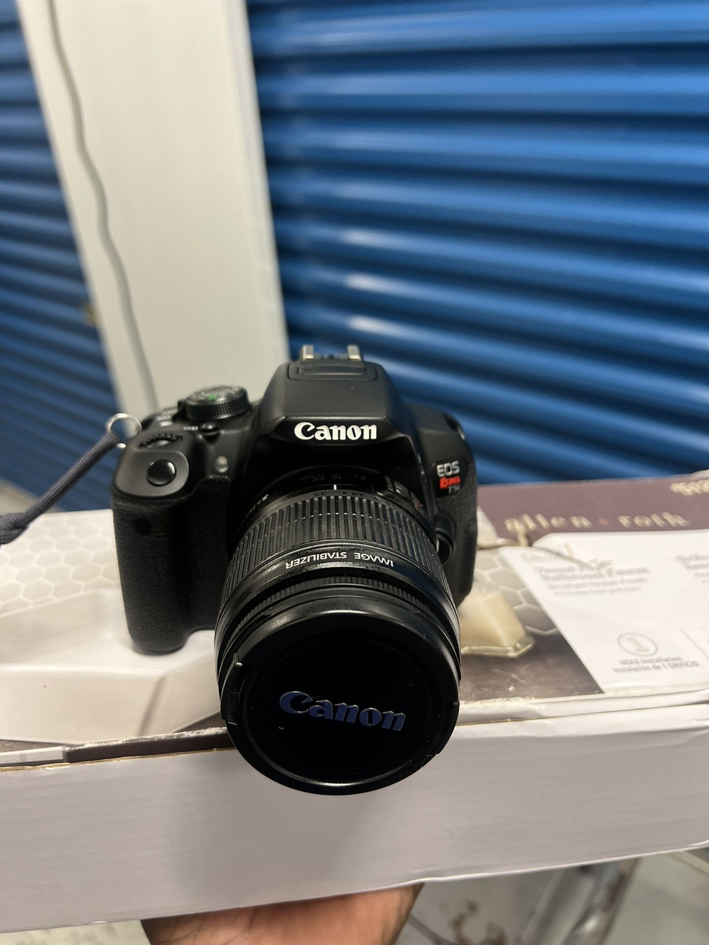 Canon EOS Rebel T5i 18.0MP Digital SLR Camera - used