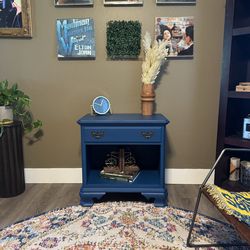 Beautiful Refinished Ethan Allen Nightstand/ Side Table