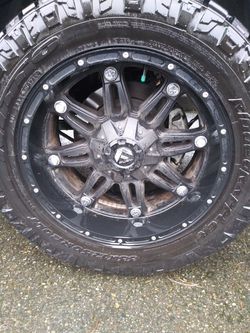 Fuel rims 20×10 with tires