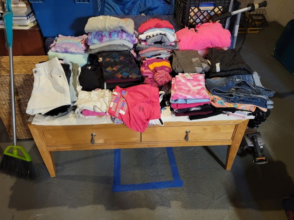 Girls Clothes