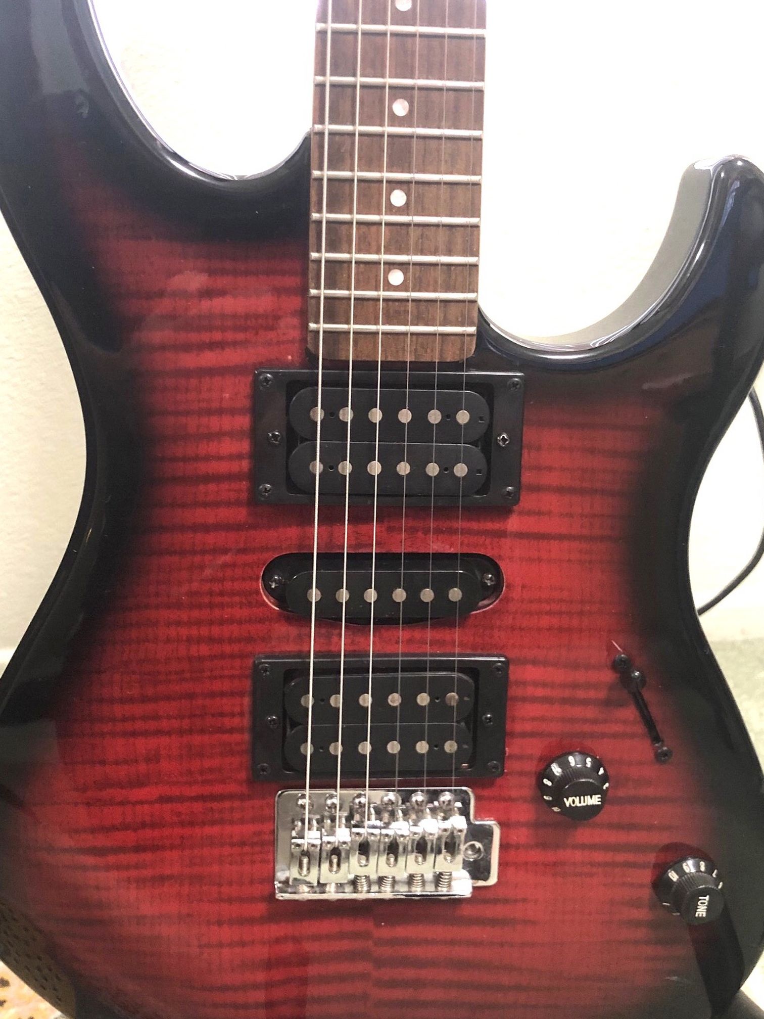 1990 “MIJ” YAMAHA ERG121C-PF Electric Guitar in 2 colors Red Wine/Black, Excellent Sound and Great Condition, with Accessories. Keywords: Fender, Iban