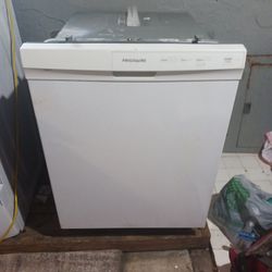 Frigidiare Dishwasher Built In
