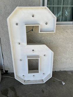 Marquee Number