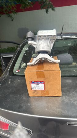 2013-2017 Lincoln MKZ - Motor mount