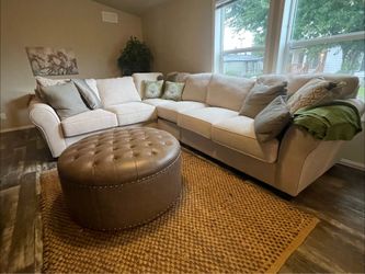 Pretty White L Shape Couch BrAnD NeW - Same Day Delivery 🚚