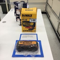 DeWALT Jump Starter 2500 A