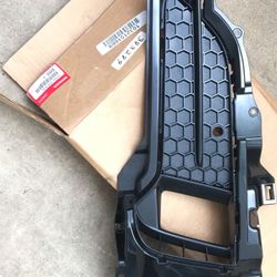 Right side bumper grill- 2017-2019 Acura MDX Advantage Model OEM Parts