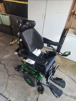 Quantum Edge 3 Power Wheelchair