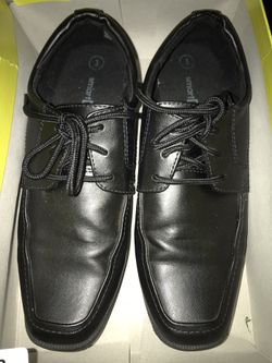 Boys size 3 dressy shoes