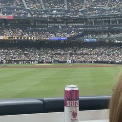 Pares v White Sox , Saturday 10/1, 2 Tickets