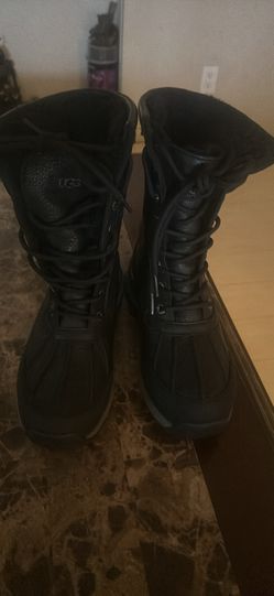 New Ugg Women’s Adirondack Waterproof Boots Black Size 6:5