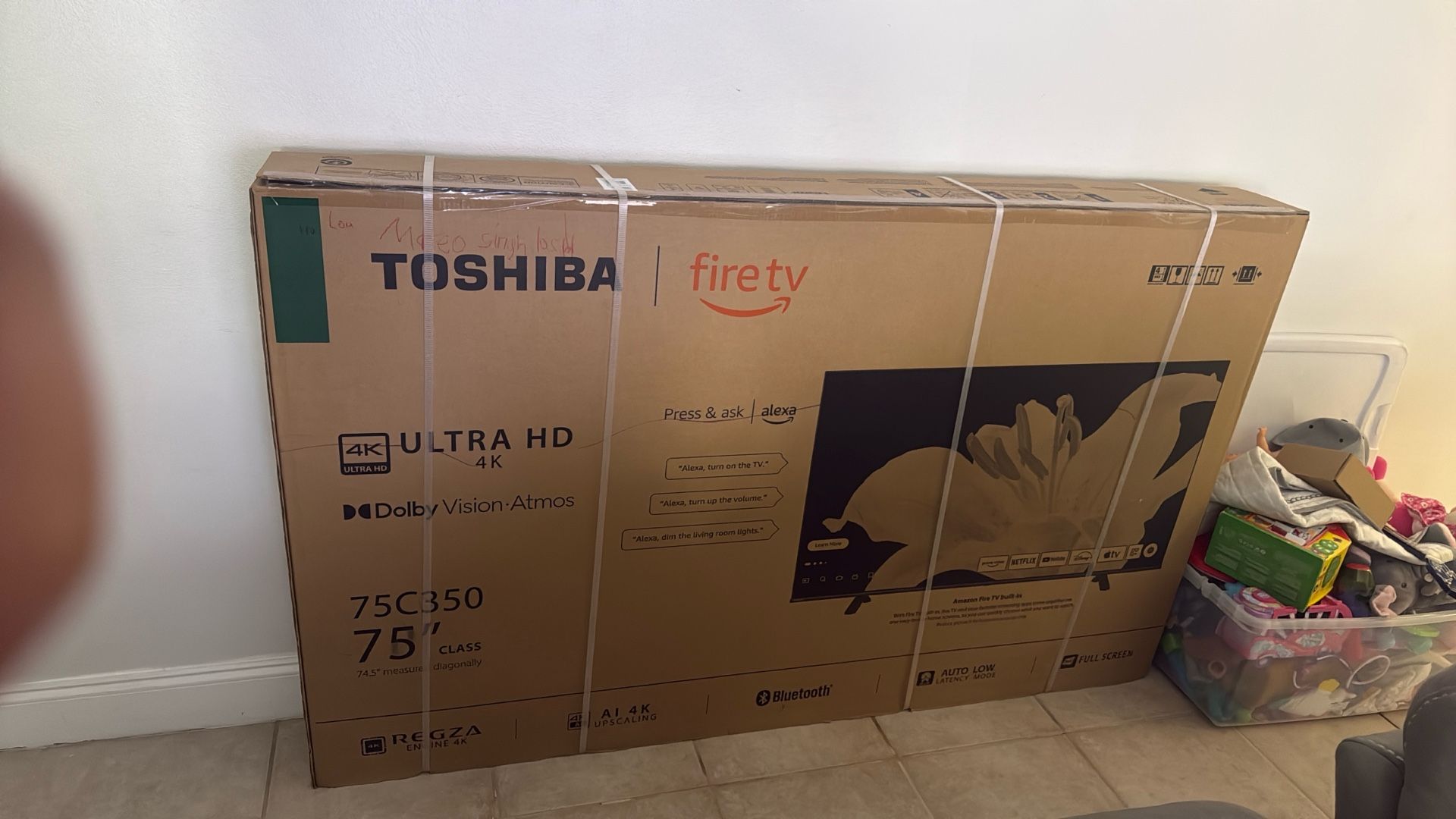 TV Toshiba 75”