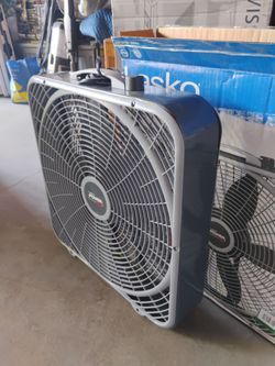 Lasco box fan