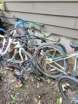 10 bikes, 2 razor scooters, 1 bike rack.  You pick up.
