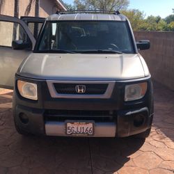 2004 Honda Element Sed
