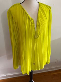 Women’s Large Vibrant Lime Yellow Long Sleeve Blouse NWT