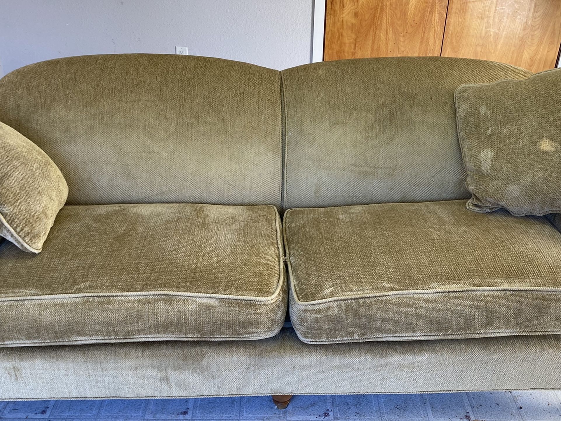 Free Couch - Green Lake