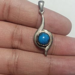 Sterling Silver Vintage Turquoise Pendant 