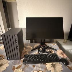 HP ENVY Desktop i7 With Monitor 