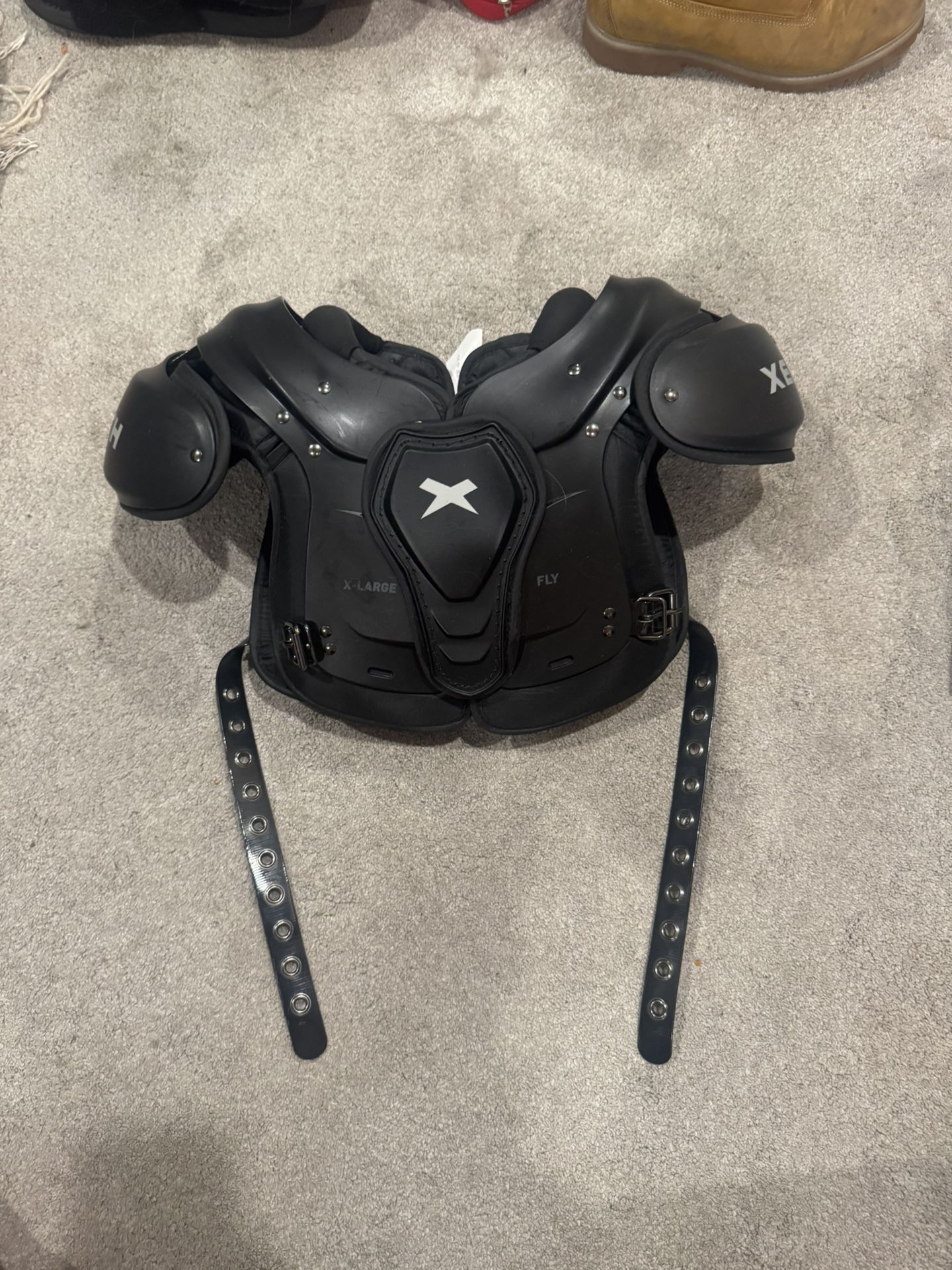 Xenith Football Kids XL Shoulder Pads