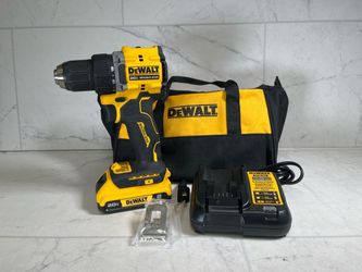 DeWalt DCD794 Atomic 20V Brushless 1/2" Drill Driver Kit In Great Condition With Battery, Charger, And Bag (A1G011970)