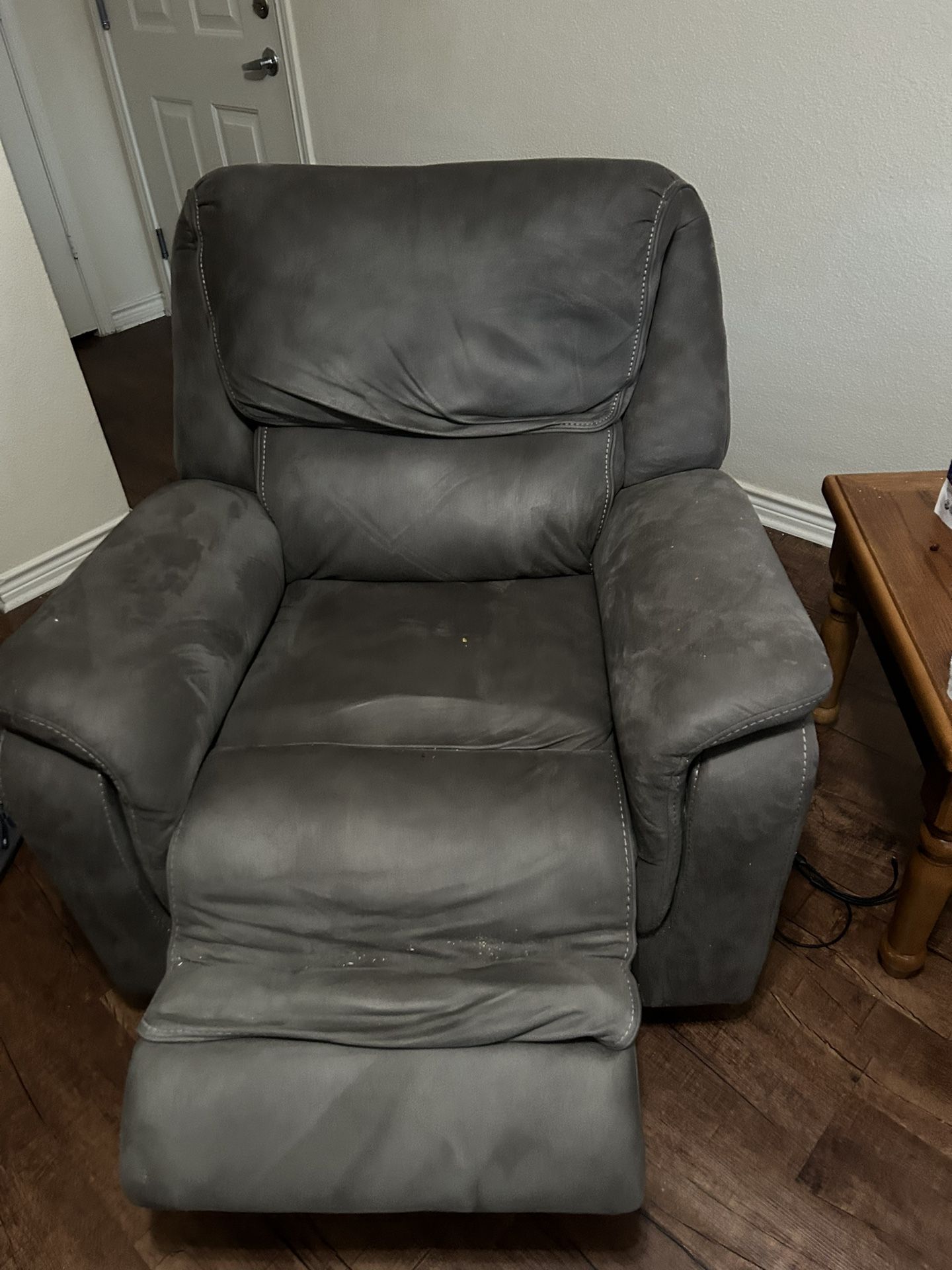 Recliner Chair for Sale in San Antonio, TX - OfferUp